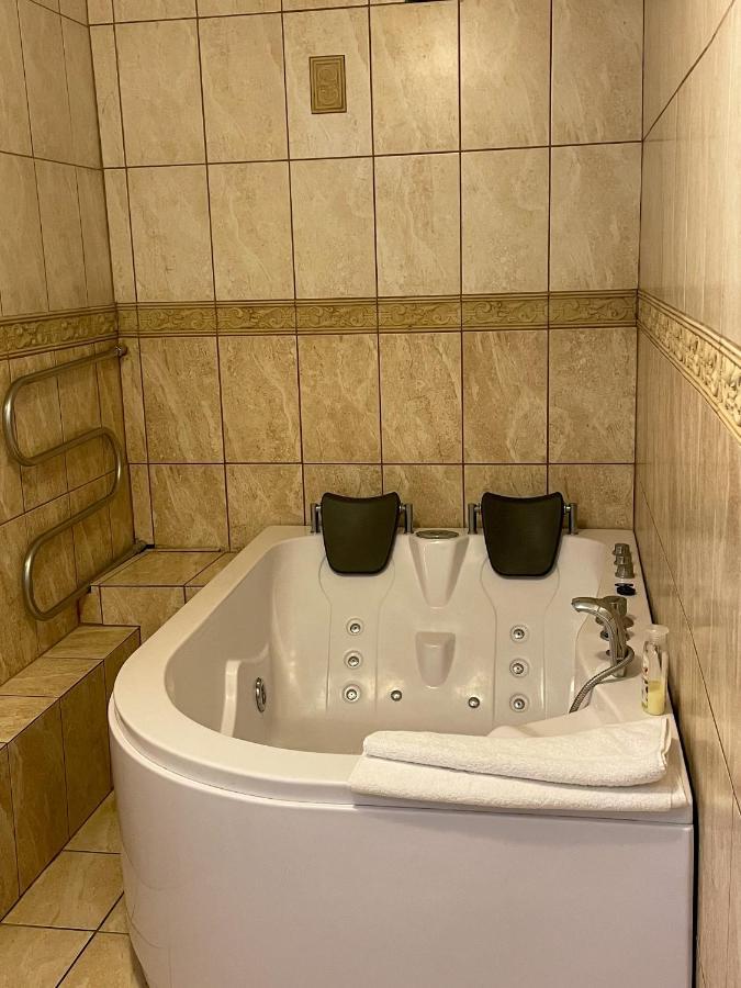 Taurage Hotel Екстер'єр фото