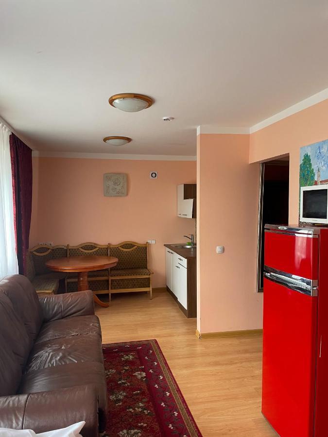 Taurage Hotel Екстер'єр фото
